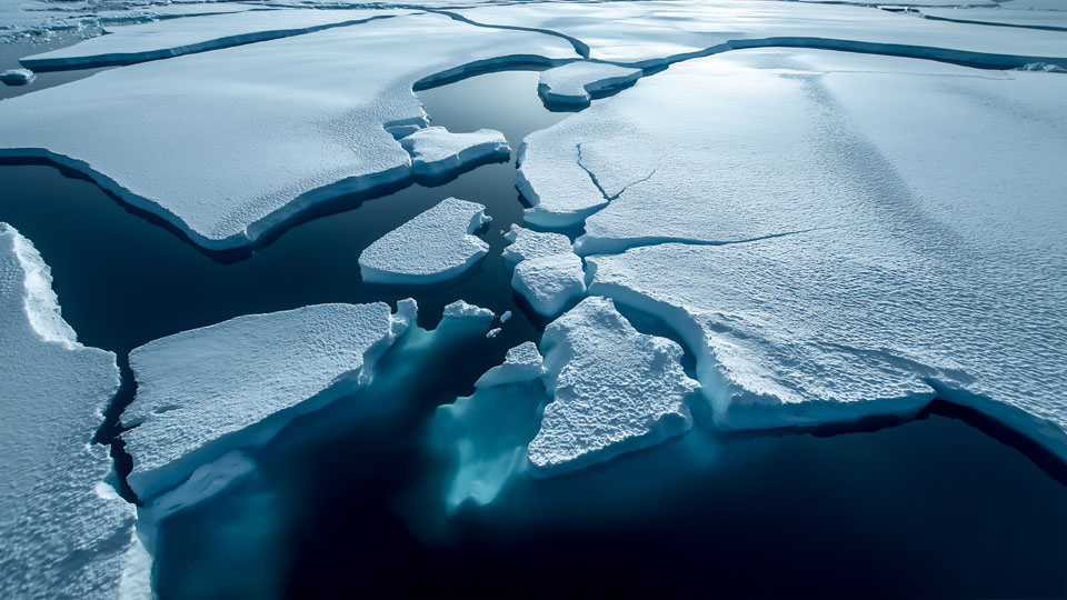 Melting Arctic ice with cinematic detail